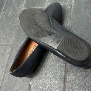 Leather Cobbie Navy Flats size 9 leather uppers